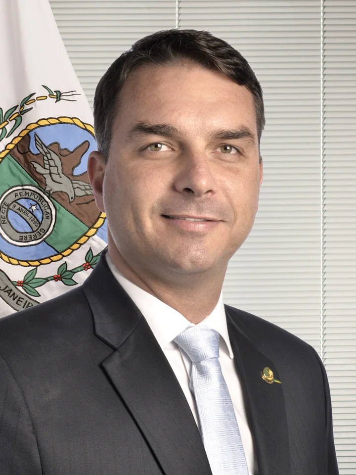 Foto oficial do senador Flávio Bolsonaro
